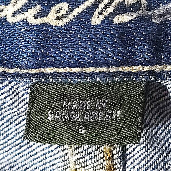 EUC Eddie Bauer Embroidered Boyfriend Relaxed Straight Leg Jeans Sz. 8x28 Indigo - Picture 6 of 12